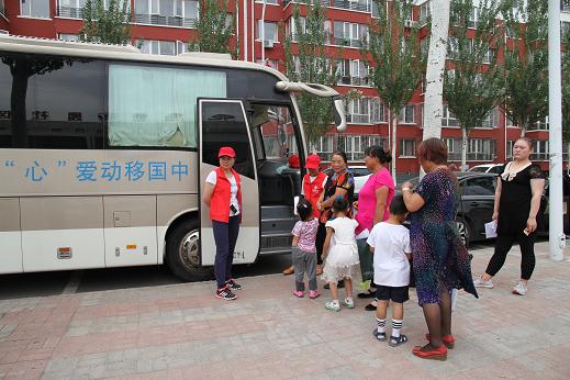 中国移动爱“心”行动张家口张北站先心病患儿及家长接受筛查